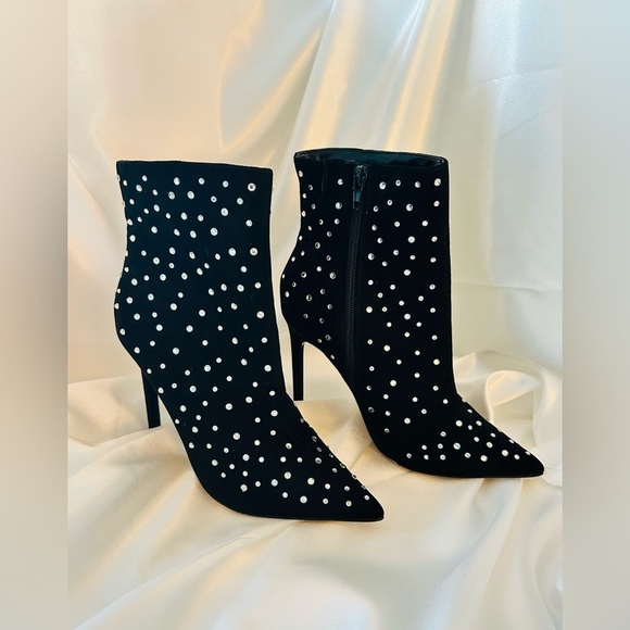 Express Shoes - Express Black Studded Heeled Ankle Boots